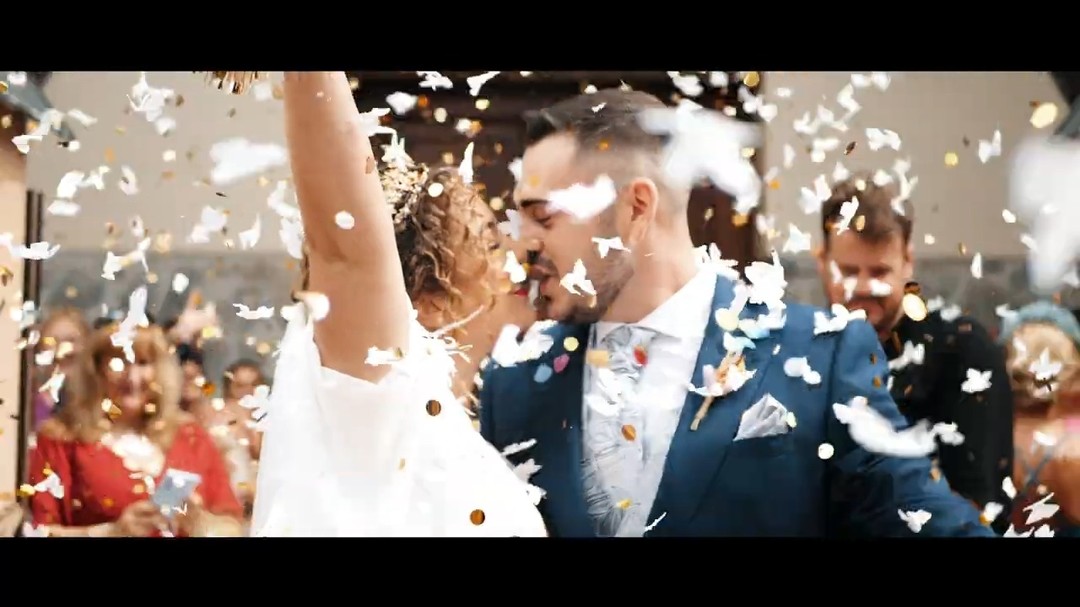 ❤️ Paloma y Miguel nos hicieron recordar lo jóvenes que tenemos que ser siempre para disfrutar cada momento como si fuera la primera vez.

www.bodascadiz.es
+34 622 290 586
info@bodascadiz.es 

#bodasconencanto #bodas #bodasreales #bodas2023 #bodasbonitas #ceremonias #ceremonias2023 #ceremoniasciviles #ceremoniasmagicas #boda #bodadelaño #bodasoñada #bodasespaña #bodasbonitas

#bodasconencanto #bodas #bodasreales #bodas2023 #bodasbonitas #ceremonias #ceremonias2023 #ceremoniasciviles #ceremoniasmagicas #boda #bodadelaño #bodasoñada #bodasespaña #bodasbonitas